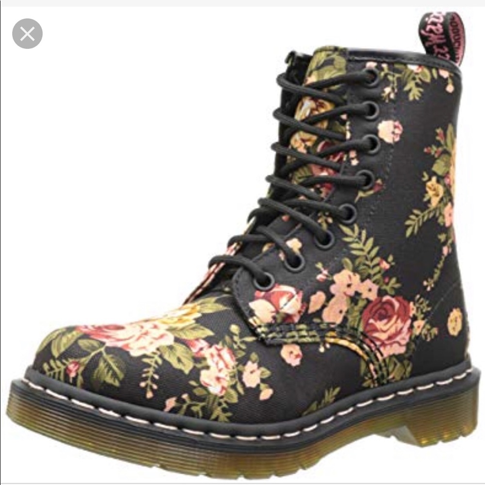Dr. Martens 1460 Victorian floral/black boot
